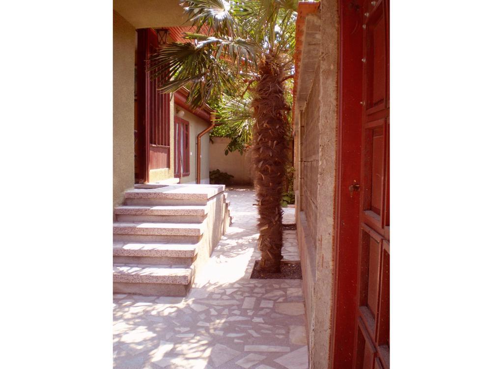 Guest House Yavorov Chernomorets Ngoại thất bức ảnh